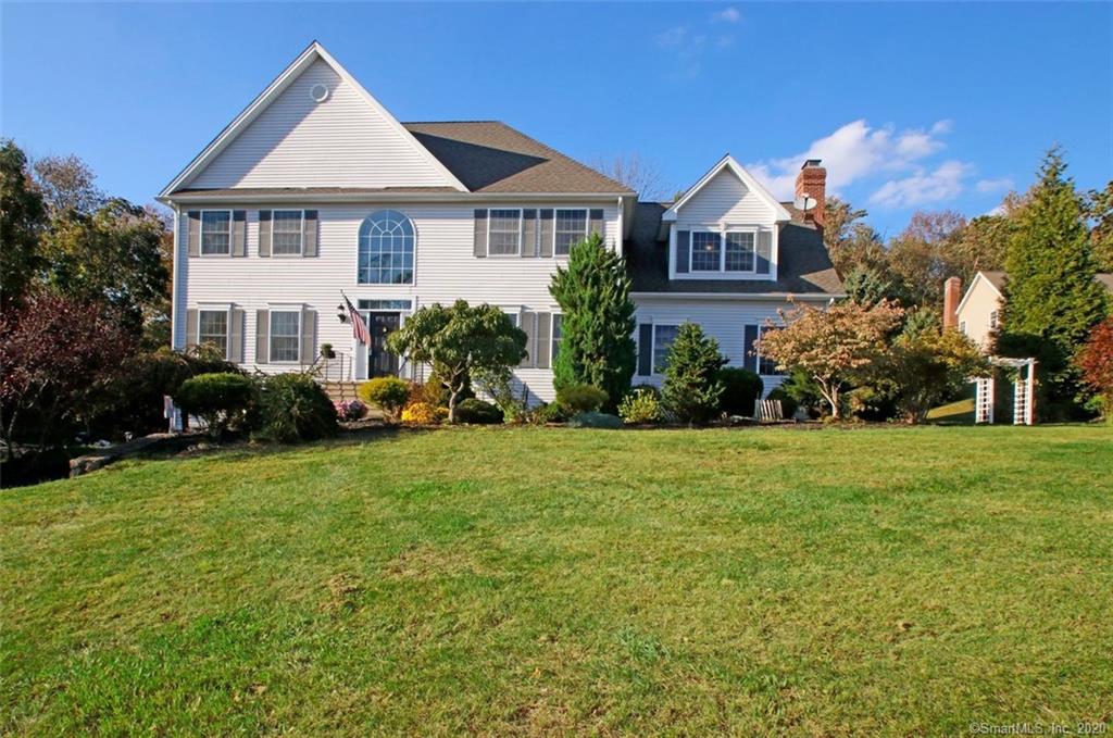 22 Pepperidge Road Newtown CT 06470