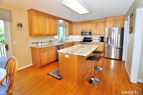 87 Gilbert Lane South Windsor CT 06074