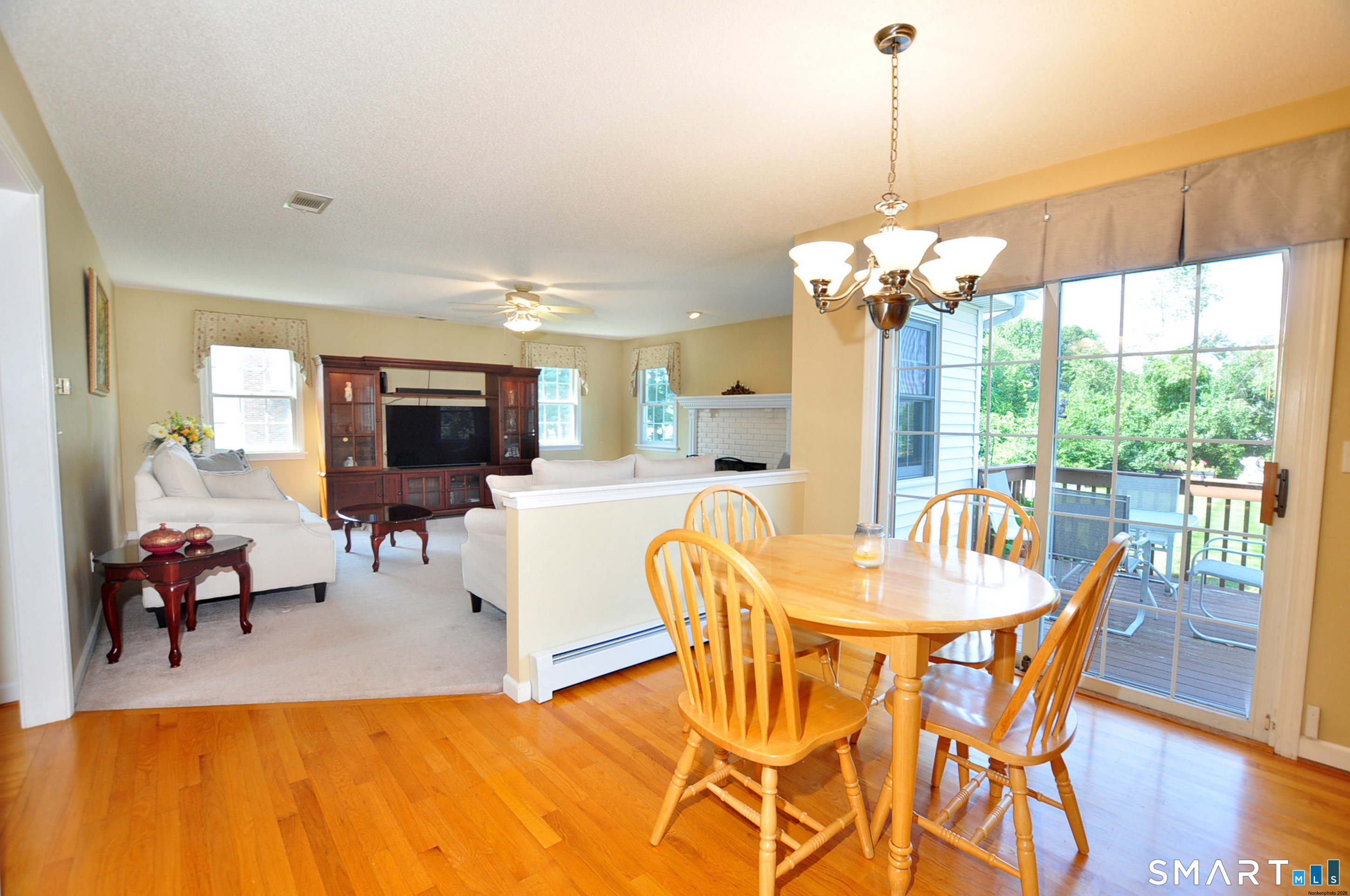 87 Gilbert Lane South Windsor CT 06074