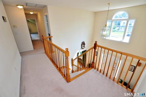 87 Gilbert Lane South Windsor CT 06074