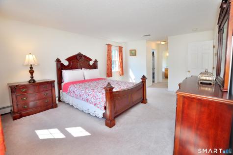 87 Gilbert Lane South Windsor CT 06074