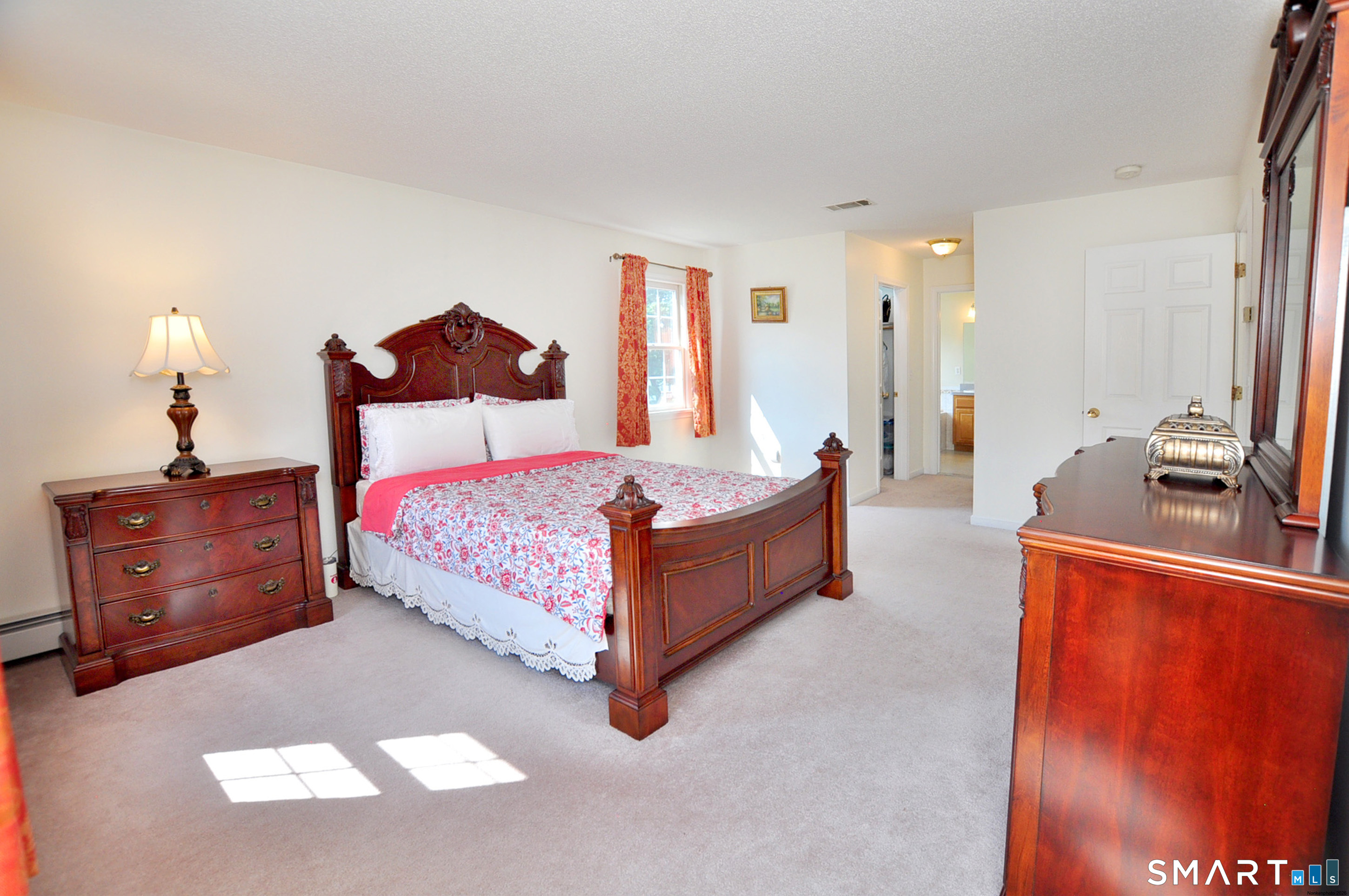 87 Gilbert Lane South Windsor CT 06074