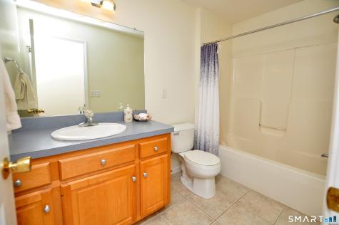 87 Gilbert Lane South Windsor CT 06074