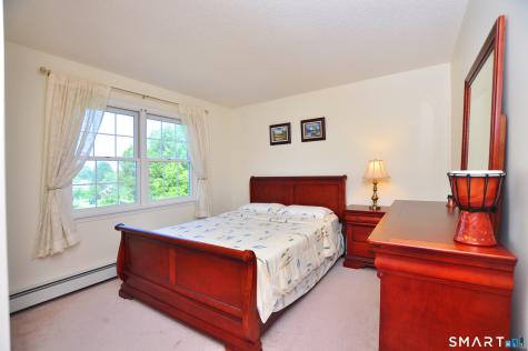 87 Gilbert Lane South Windsor CT 06074