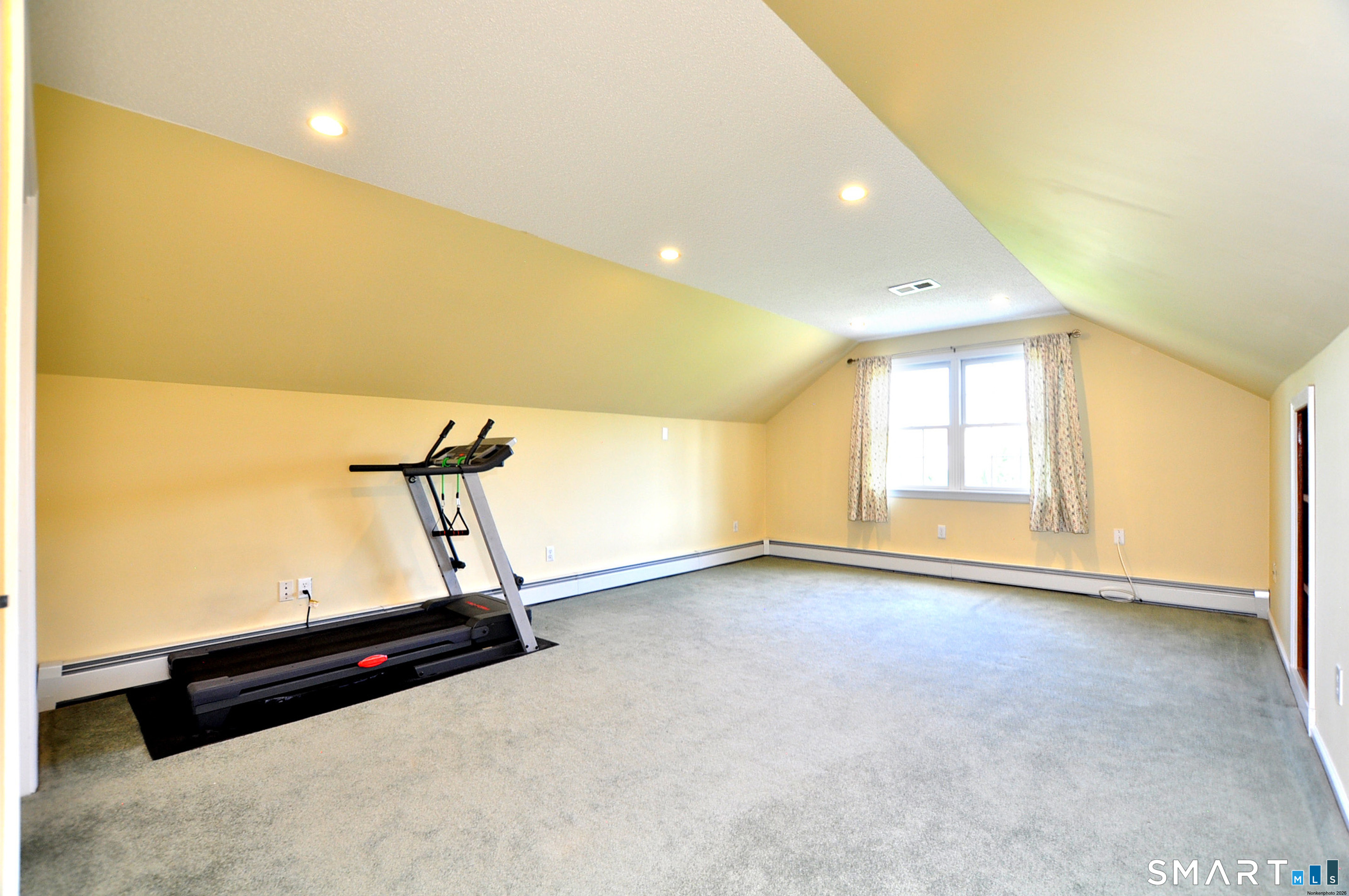 87 Gilbert Lane South Windsor CT 06074