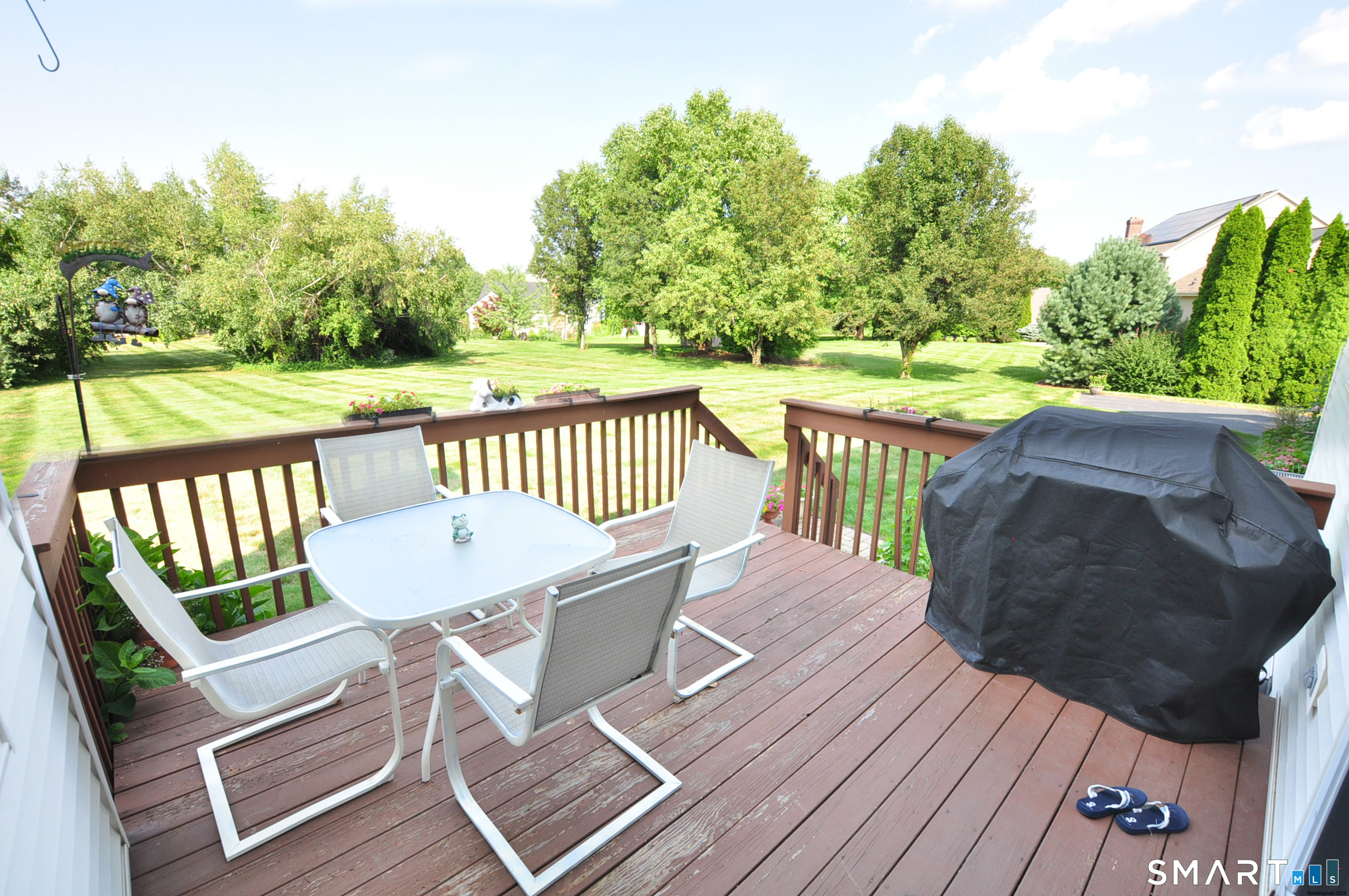 87 Gilbert Lane South Windsor CT 06074