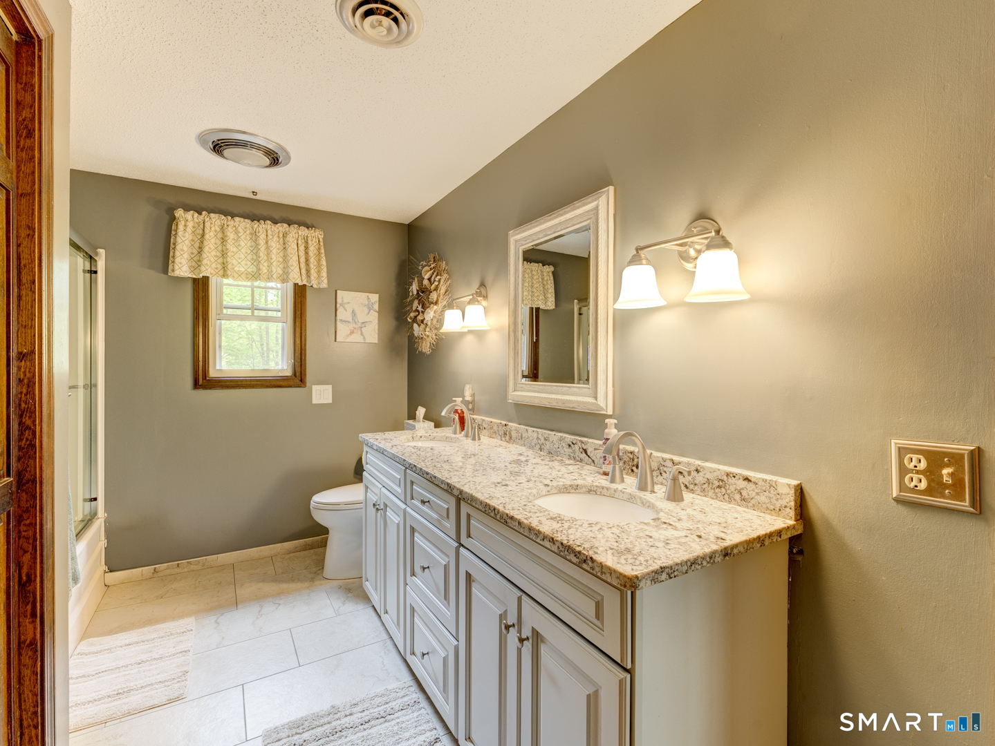 350 Brooke Meadow Road Berlin CT 06037