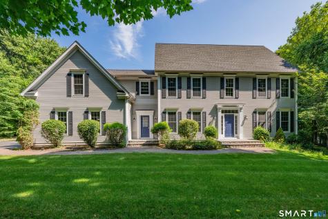 16 Highwood Crossing Burlington CT 06013