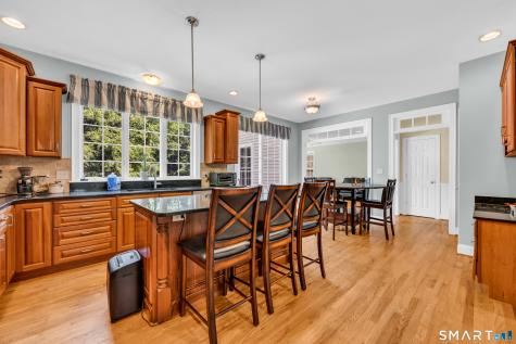 16 Highwood Crossing Burlington CT 06013