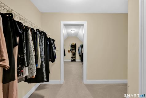 16 Highwood Crossing Burlington CT 06013