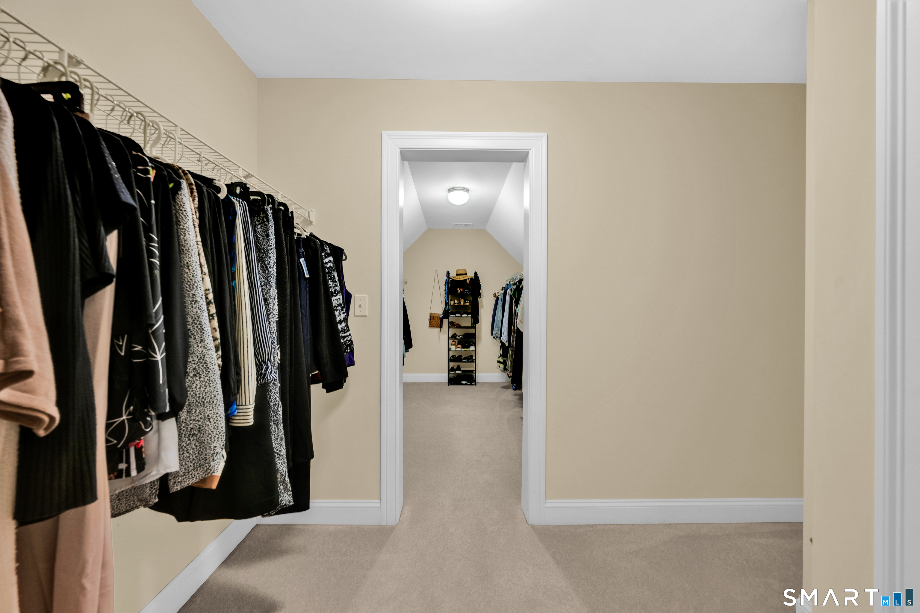 16 Highwood Crossing Burlington CT 06013