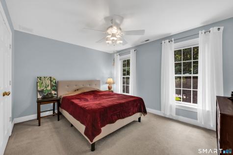 16 Highwood Crossing Burlington CT 06013