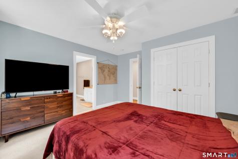 16 Highwood Crossing Burlington CT 06013