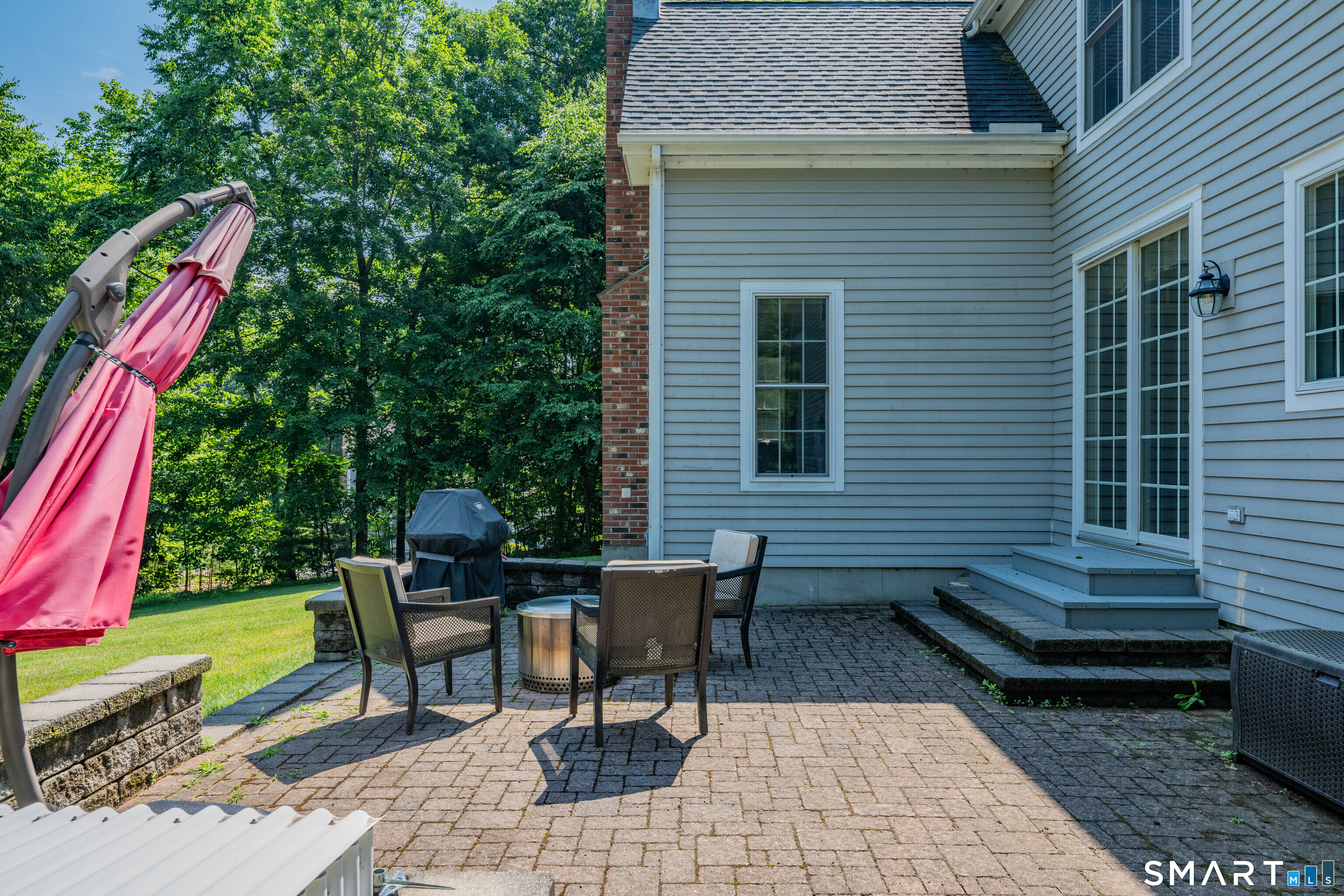 16 Highwood Crossing Burlington CT 06013