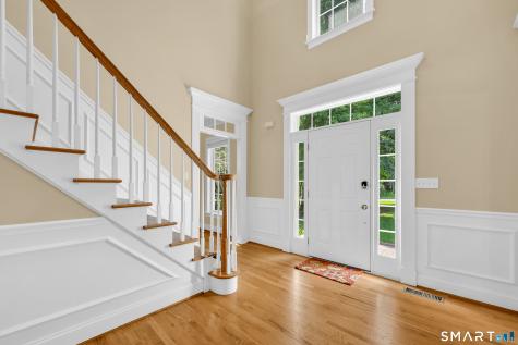 16 Highwood Crossing Burlington CT 06013