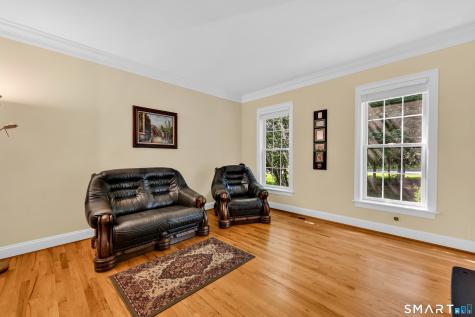 16 Highwood Crossing Burlington CT 06013