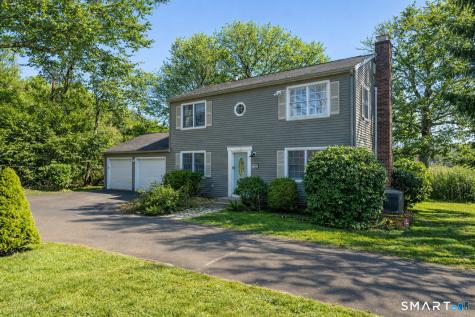 1 Beamon Meadow Place Old Saybrook CT 06475