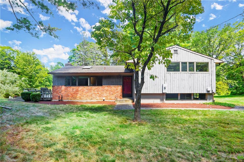 11 Bennetts Farm Road Ridgefield CT 06877