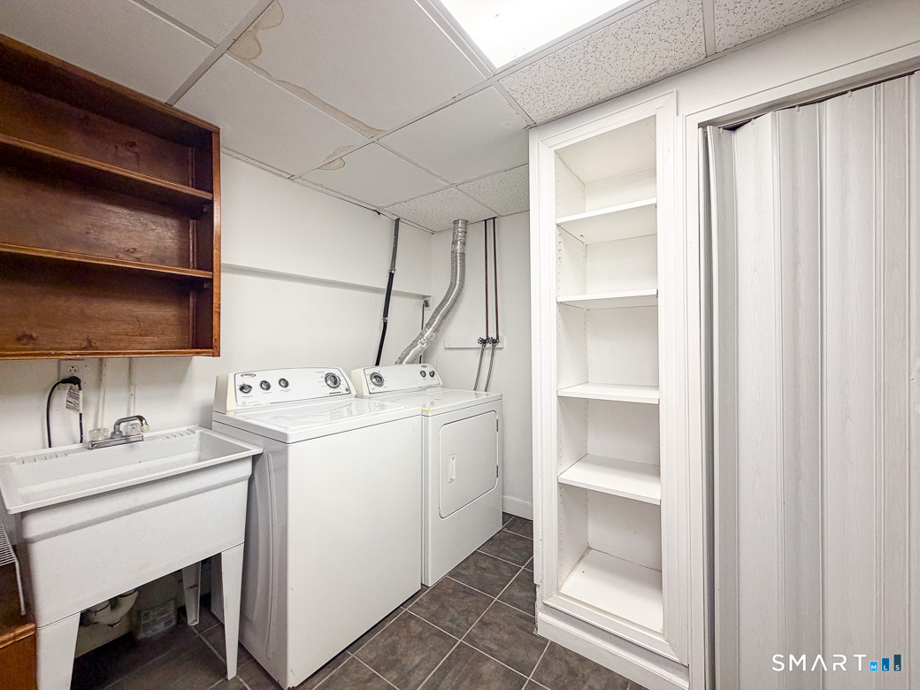 168 Lakeshore Drive New Hartford CT 06057