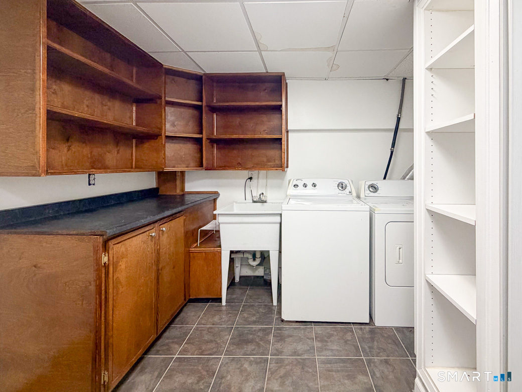 168 Lakeshore Drive New Hartford CT 06057
