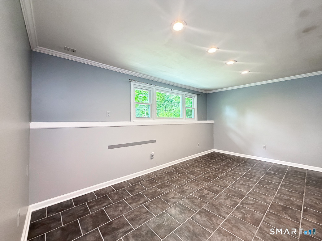 168 Lakeshore Drive New Hartford CT 06057