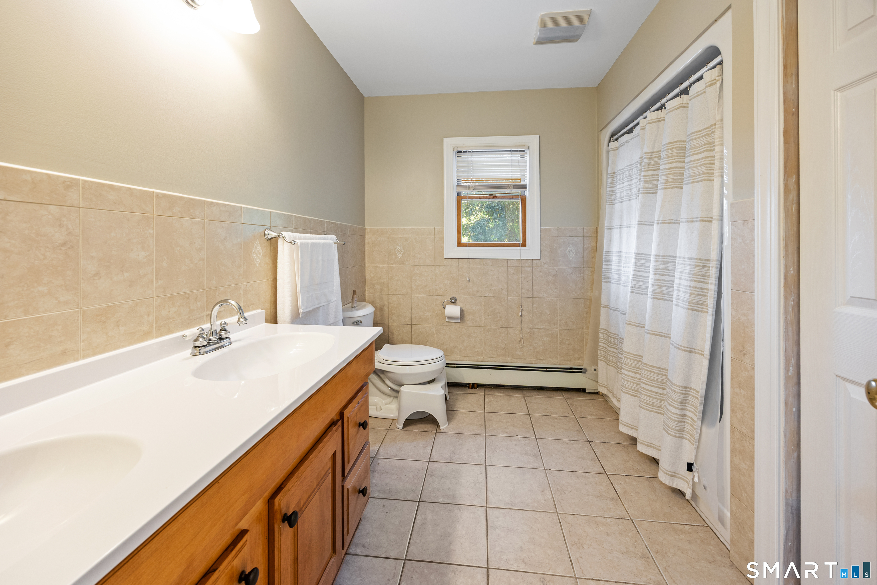 83 Lindy Street Milford CT 06460