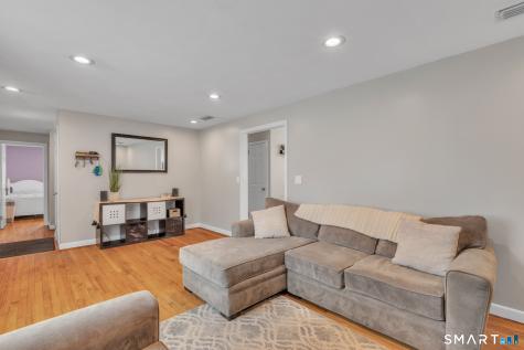 53 Temple Drive East Hartford CT 06108