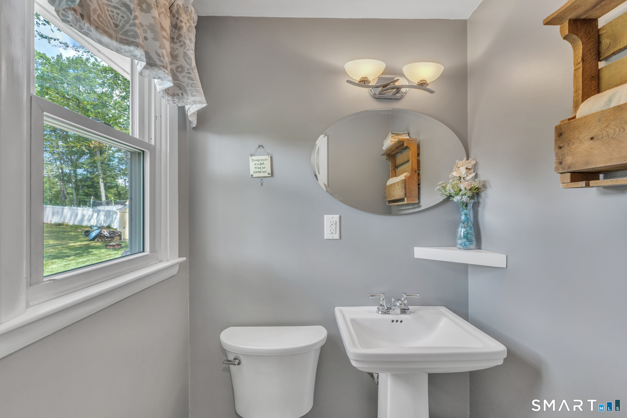 53 Temple Drive East Hartford CT 06108