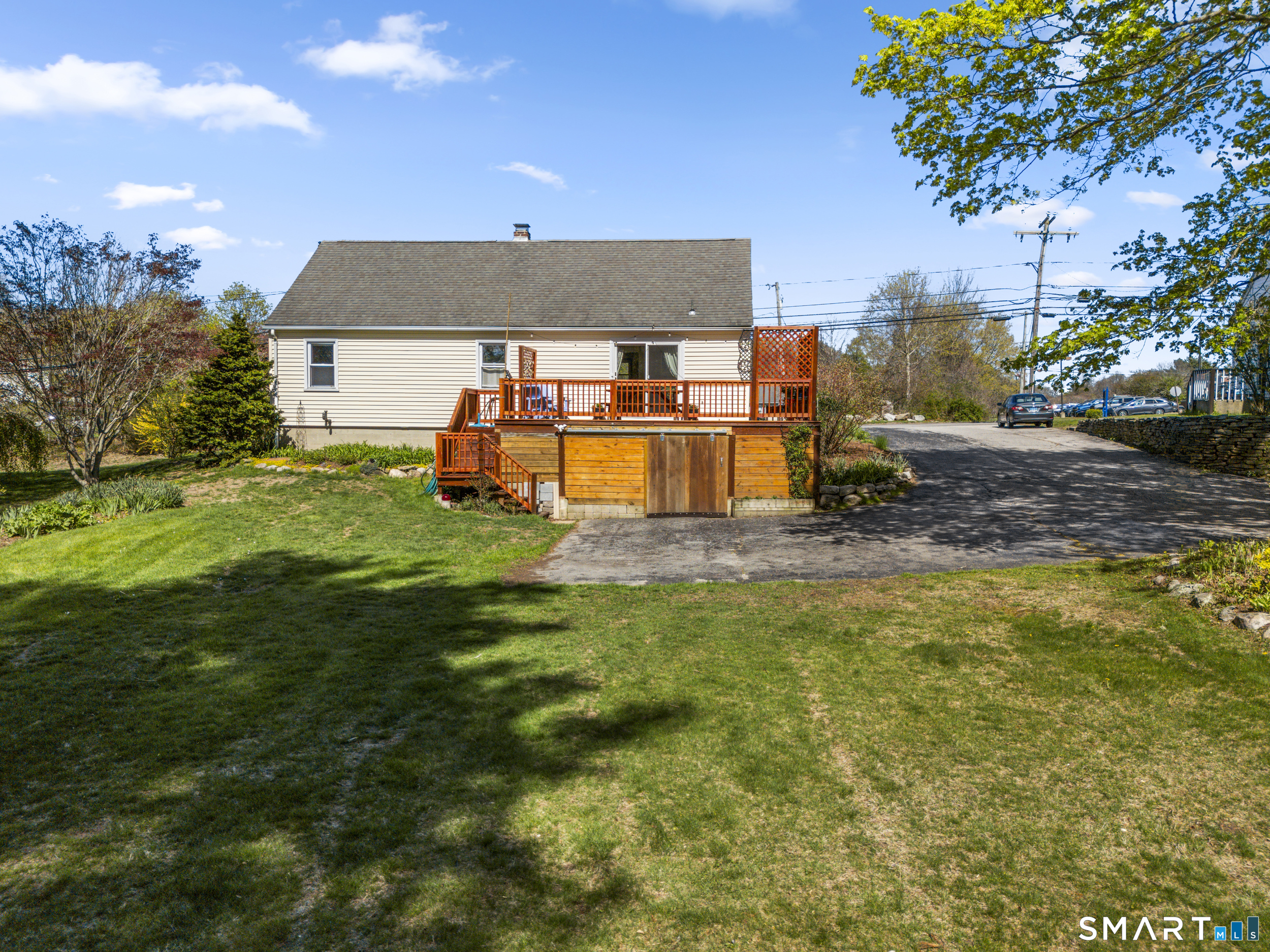 1309 Flanders Road Groton CT 06355