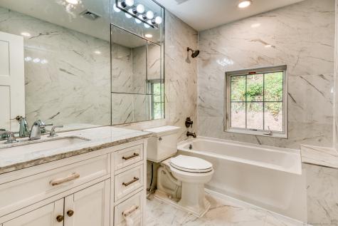171 Oregon Road Meriden CT 06451