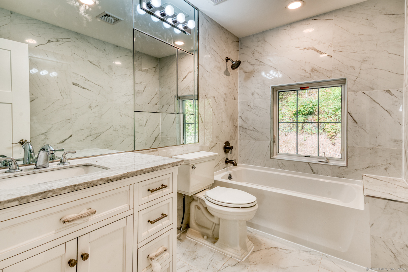 171 Oregon Road Meriden CT 06451