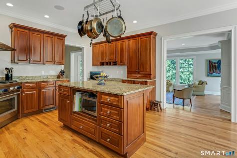 27 Walnut Lane Weston CT 06883