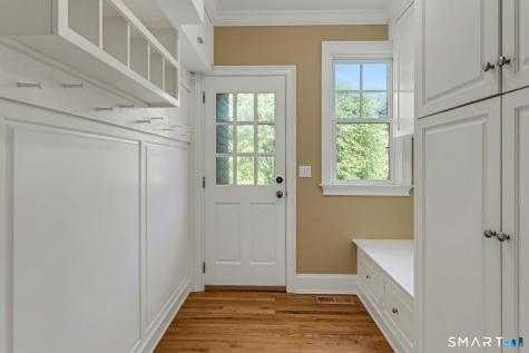 27 Walnut Lane Weston CT 06883