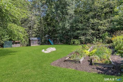 27 Walnut Lane Weston CT 06883