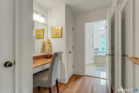 27 Walnut Lane Weston CT 06883