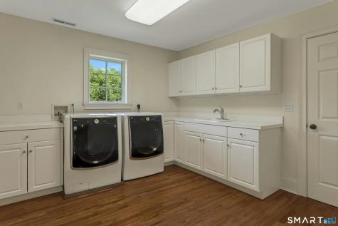 27 Walnut Lane Weston CT 06883