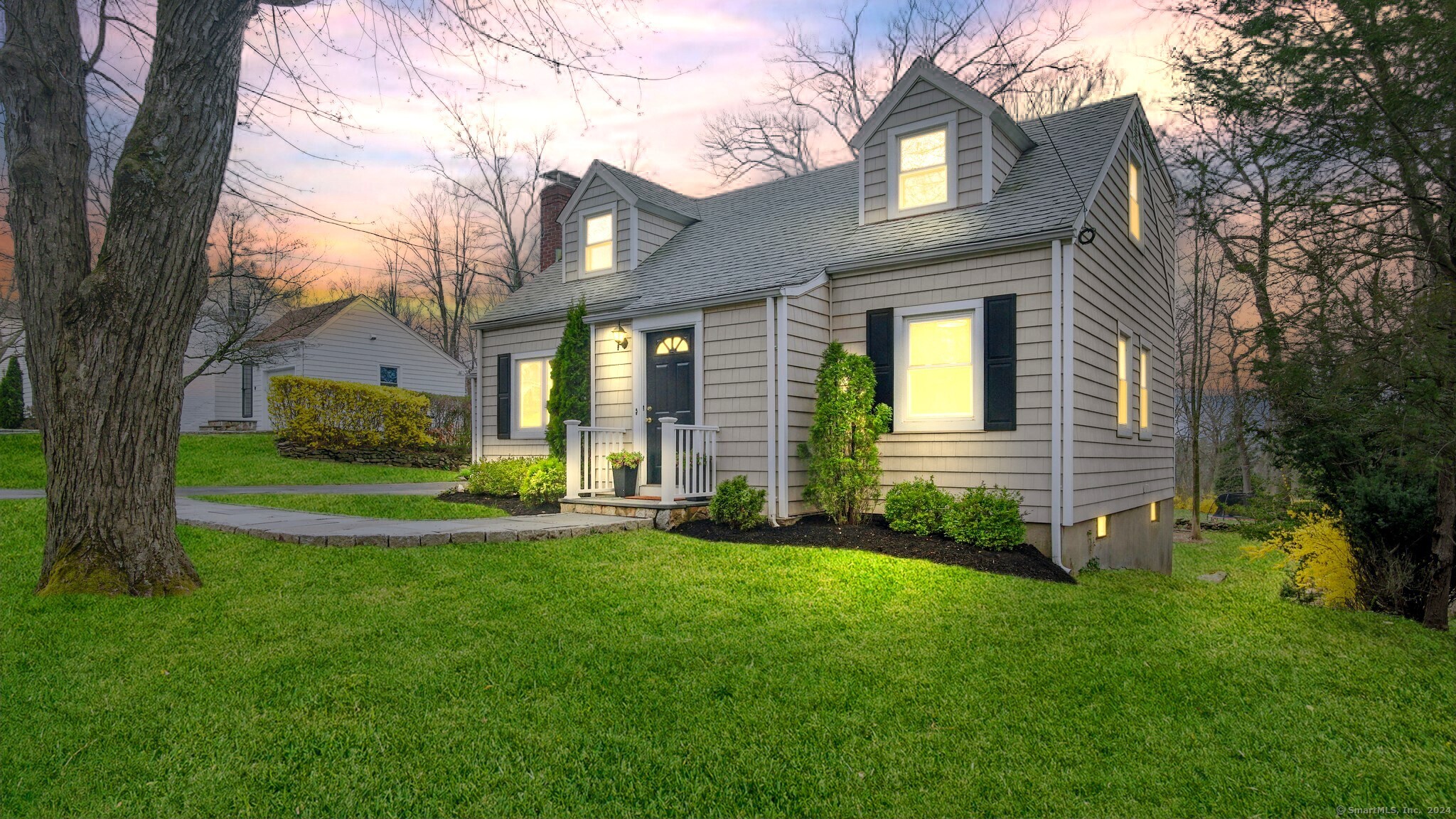 305 Woodridge Avenue Fairfield CT 06825