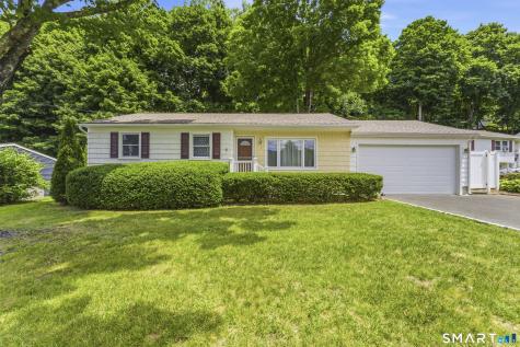 13 Brookwood Drive Bethel CT 06801