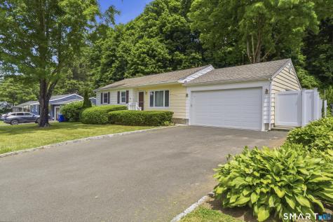 13 Brookwood Drive Bethel CT 06801