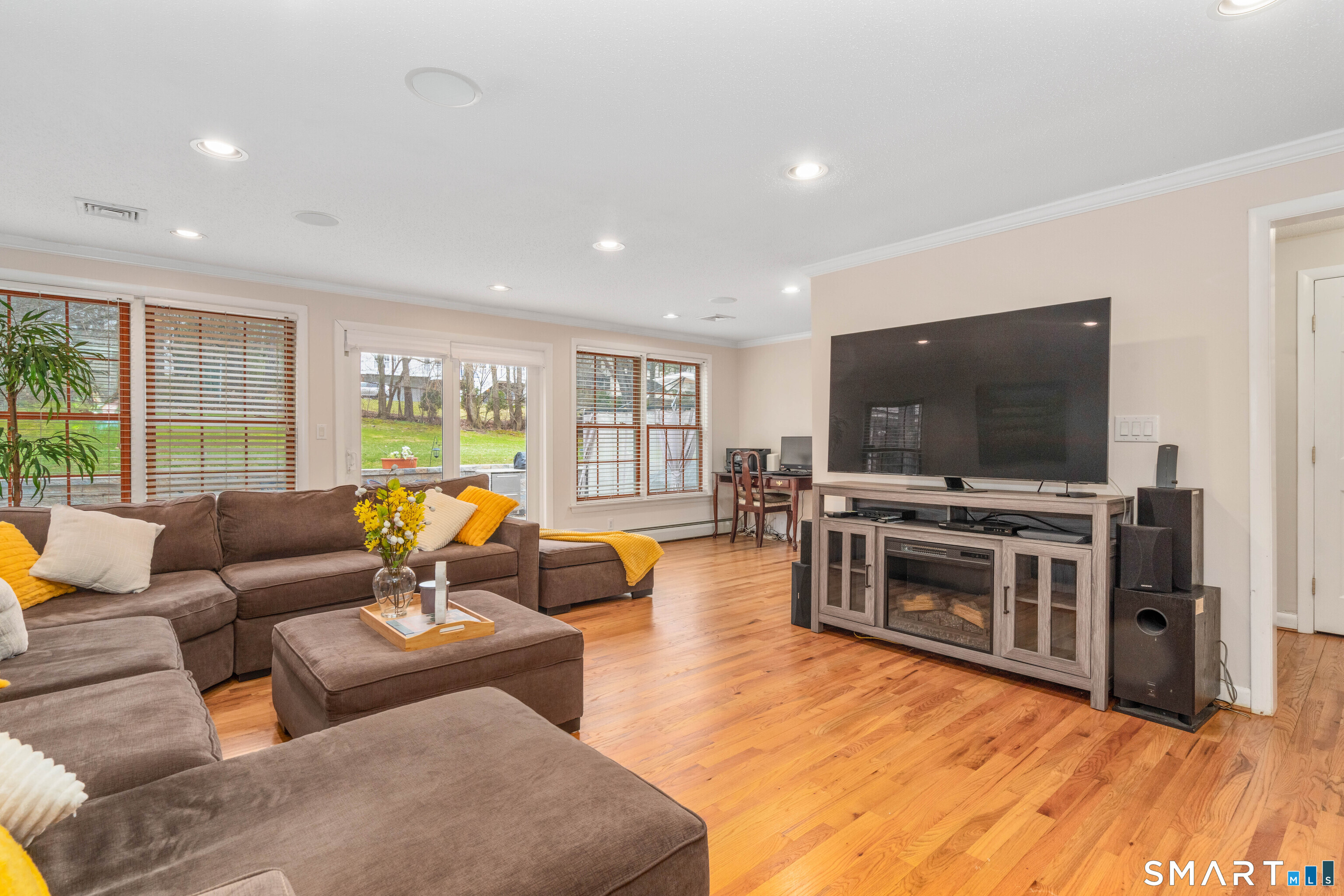 243 Terry Road Hartford CT 06105
