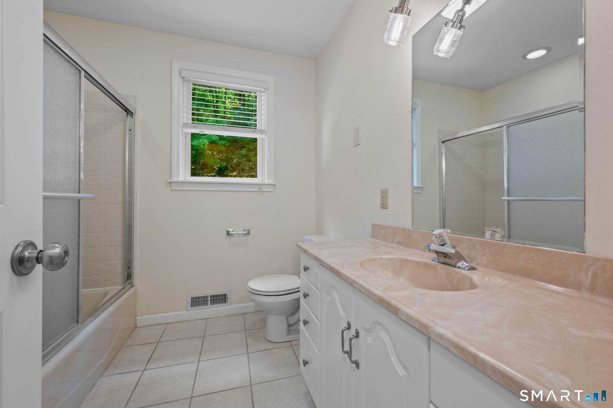 206 Minortown Road Woodbury CT 06798