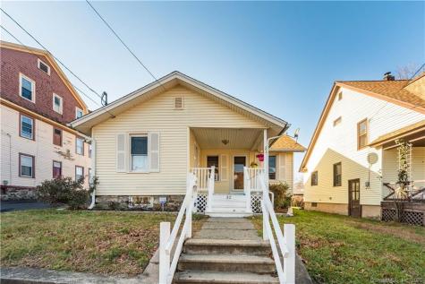 32 Lockhart Avenue Waterbury CT 06705