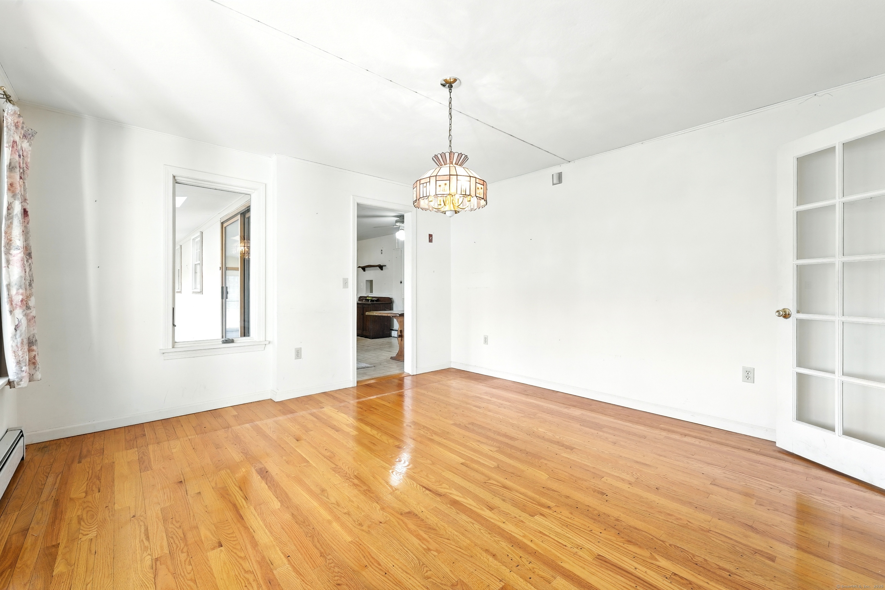 1527 King Street Enfield CT 06082