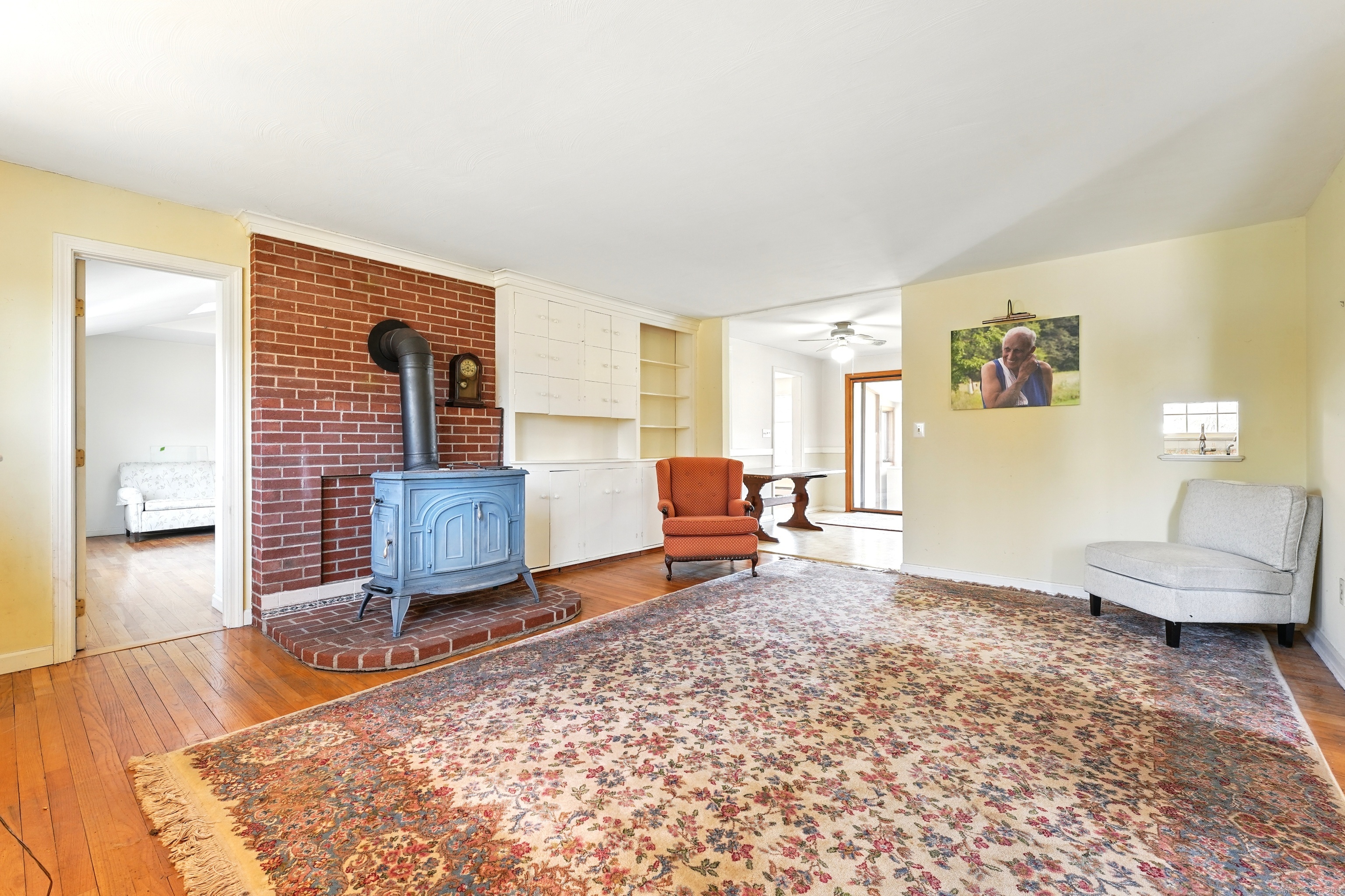 1527 King Street Enfield CT 06082