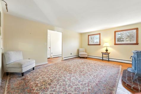 1527 King Street Enfield CT 06082