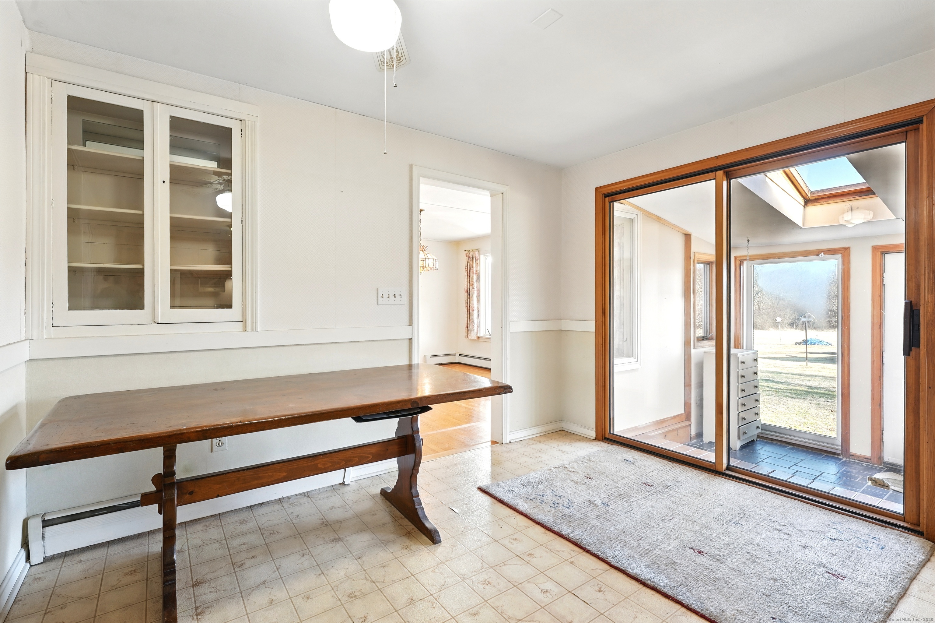 1527 King Street Enfield CT 06082