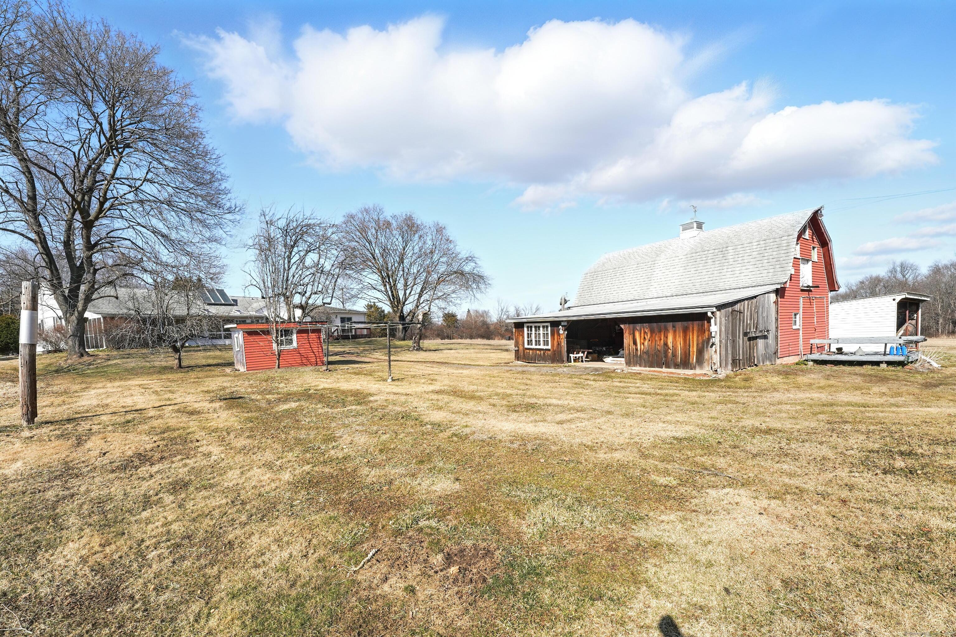 1527 King Street Enfield CT 06082