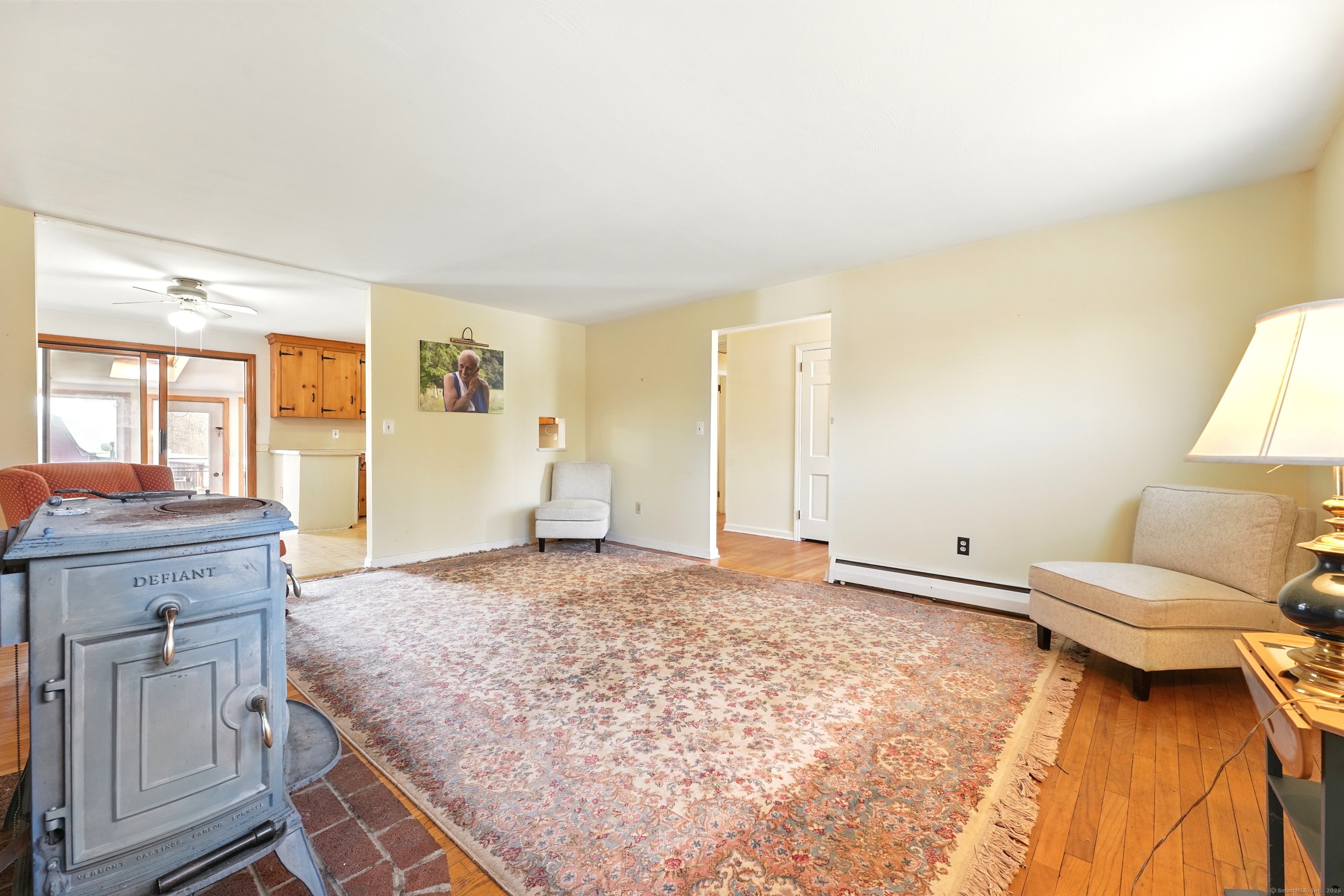 1527 King Street Enfield CT 06082