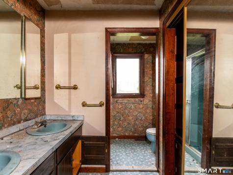 63 High Hill Road Wallingford CT 06492
