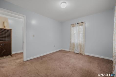 275 Midway Oval Groton CT 06340